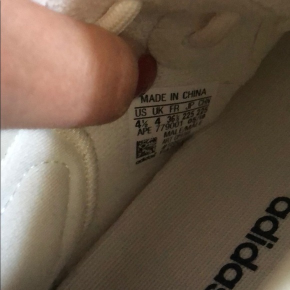 🚫SOLD🚫Adidas Yeezy - Picture 5 of 8